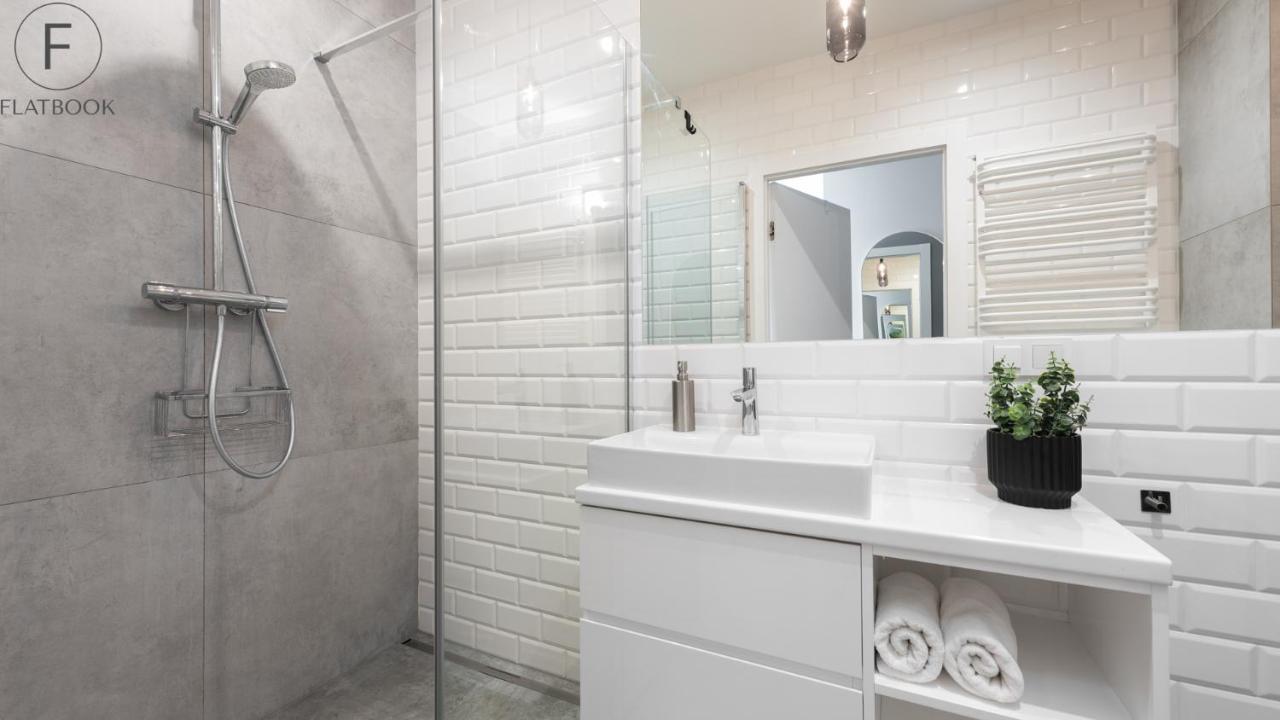 Flatbook - City Center Spa Apartments Torunska 11 กดัญสก์ ภายนอก รูปภาพ